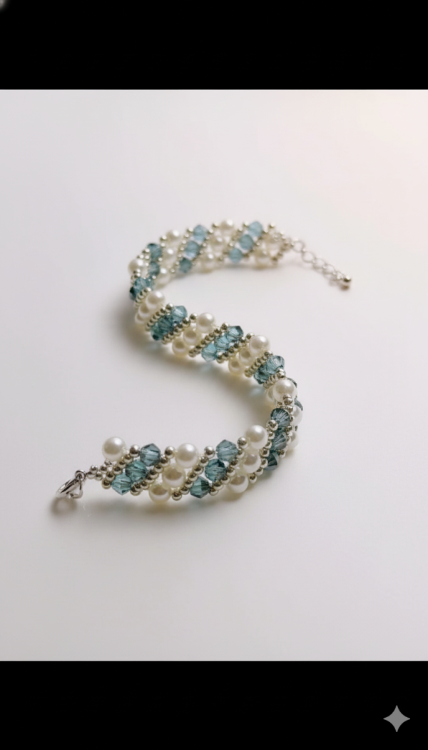 Starrybead | Azure Ripple Glass Beaded Bracelet for Women