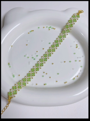 Starrybead | The Giverny Picnic gold bead bracelet