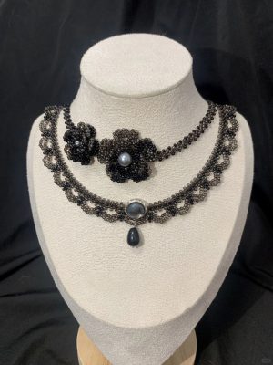 midnight-camellia-blossom-bead-necklace-02
