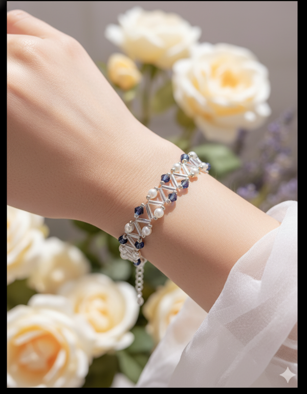 Starrybead | Midnight Pearlvine glass beaded bracelet