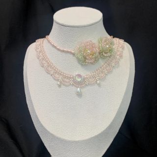 soft-pink-camellia-blossom-bead-necklace-02