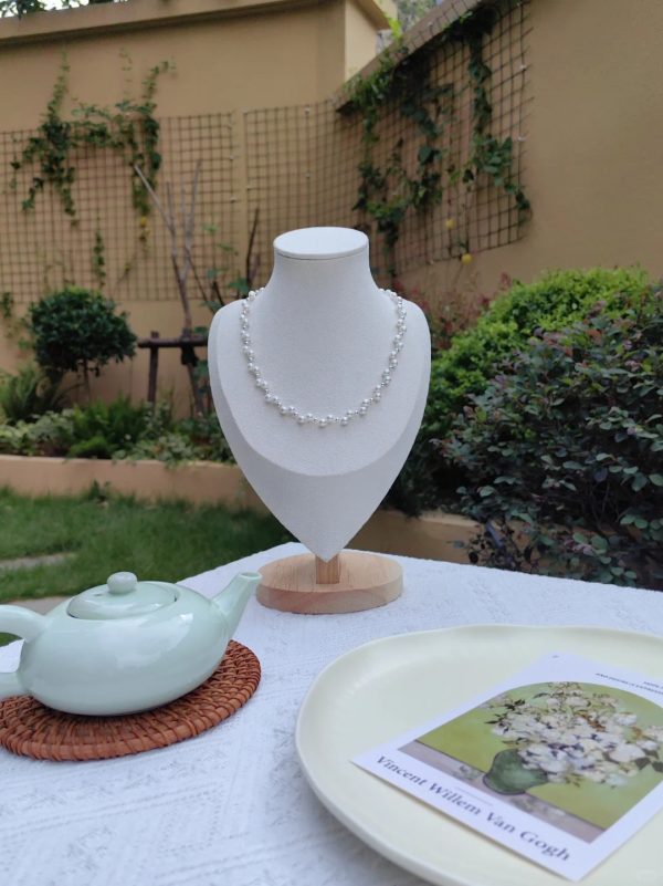 Starrybead | The Swan's Serenade silver bead necklace