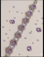 Starrybead | Whispers of Wisteria glass beaded bracelet