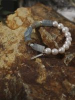 StarryBead Blue Kyanite Crystal & Freshwater Pearl Healing Bracelet