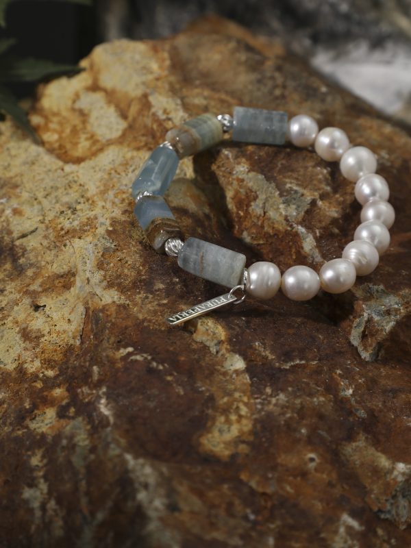 StarryBead Blue Kyanite Crystal & Freshwater Pearl Healing Bracelet