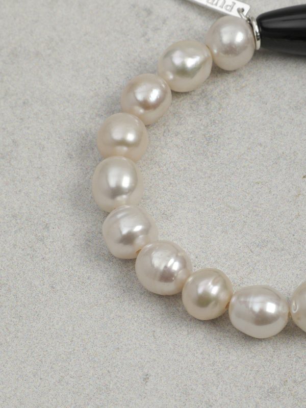 StarryBead Natural Black Agate & Freshwater Pearl Balance Bracelet: Harmonious Duality