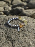 StarryBead Grey Freshwater Pearl & Freeform Citrine Healing Bracelet
