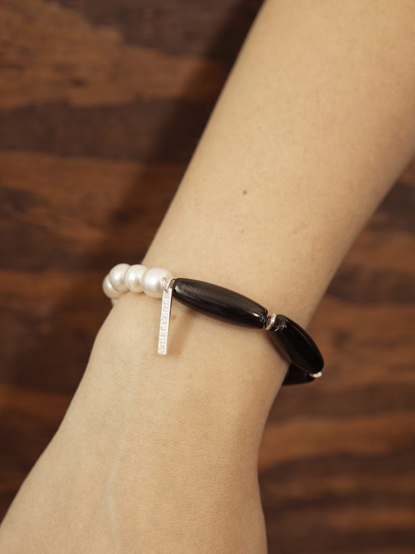 StarryBead Natural Black Agate & Freshwater Pearl Balance Bracelet: Harmonious Duality