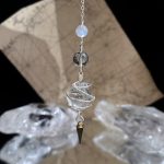 Starrybead Clear Quartz Crystal Pendulum - Natural White Quartz Dowsing Pendulum Necklace, Energy Cleansing & Clarity Healing Stone
