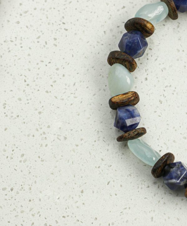 Tranquil Wisdom: Aquamarine, Sodalite & Premium Agarwood Energy Bracelet