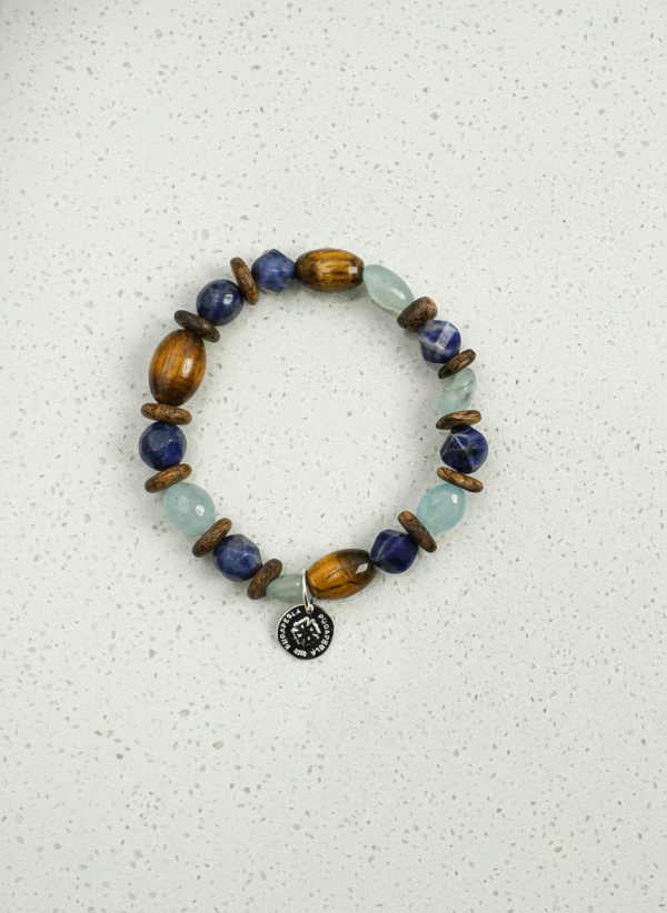 Tranquil Wisdom: Aquamarine, Sodalite & Premium Agarwood Energy Bracelet