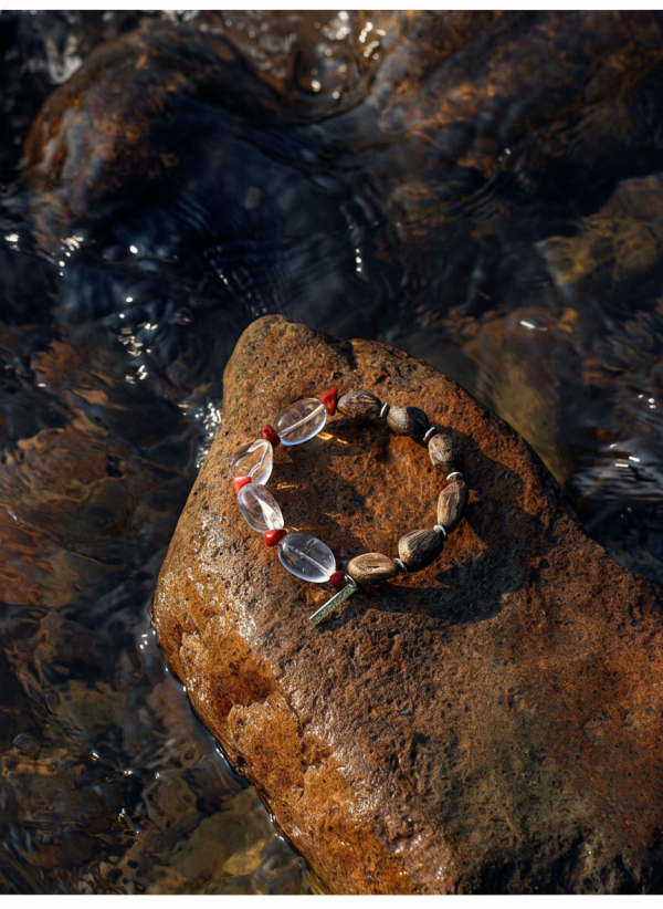 Zen Clarity: Premium Agarwood, Freeform Clear Quartz & S925 Silver Healing Bracelet
