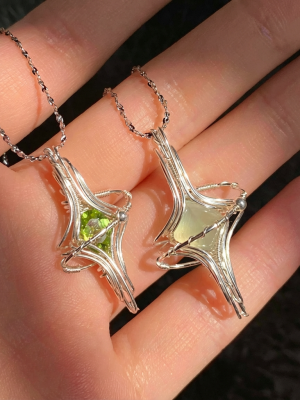 starrybead-prehnite-silver-wire‑wrapped-pendant-0