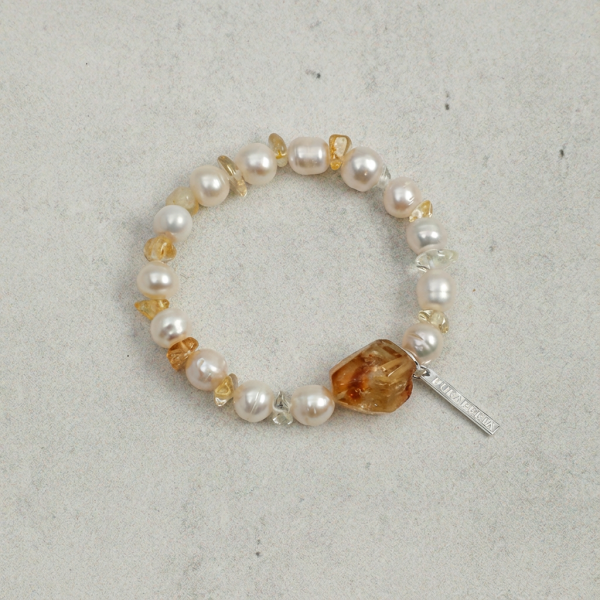 Radiant Abundance: Natural Freeform Citrine & Freshwater Pearl Healing Bracelet