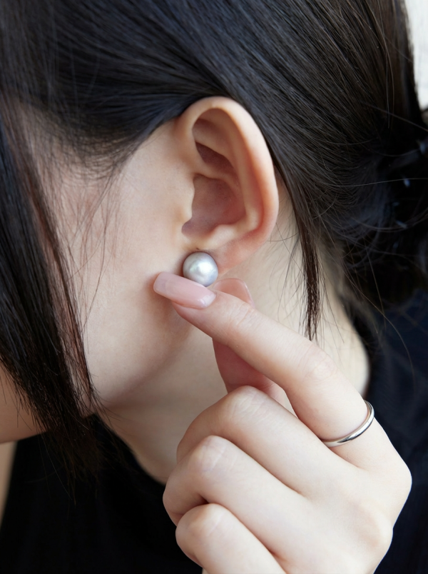 Starrybead Mystic Moon: Natural Grey Baroque Pearl & S925 Silver Healing Studs
