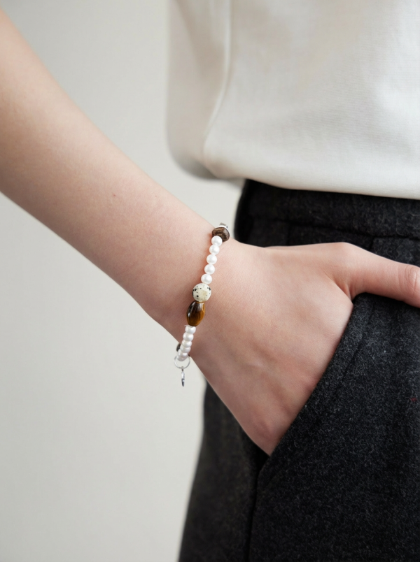 Starrybead Earthly Serenity: Kinam Agarwood, Tiger’s Eye & Seed Pearl Talisman Bracelet