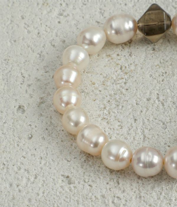 Earthly Harmony: Rare Qinan Agarwood, Smoky Quartz & Freshwater Pearl Healing Bracelet