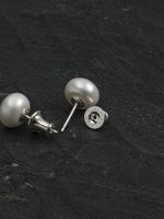 Starrybead Button Pearl Stud Earrings - A Symbol of Self-Acceptance & Gentle Expression
