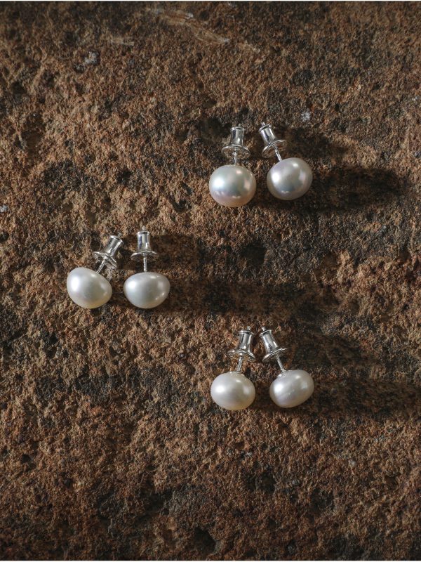 Starrybead Button Pearl Stud Earrings - A Symbol of Self-Acceptance & Gentle Expression