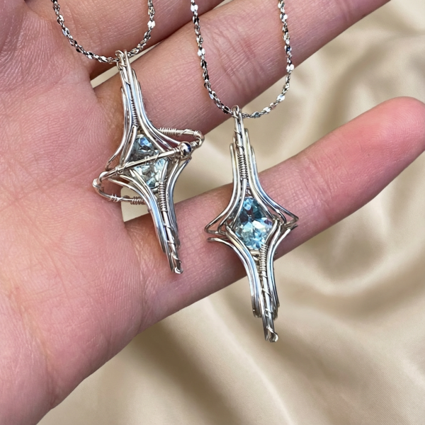 Starrybead Aquamarine Healing Necklace, 925 Sterling Silver Wire-Wrapped | Calming, Clear-Communication Crystal