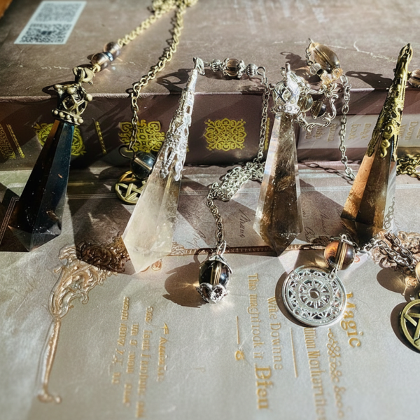 Starrybead Smoky Quartz Crystal Pendulum – Healing Jewelry with Antique Brass, Energy Balancing & Grounding Bead