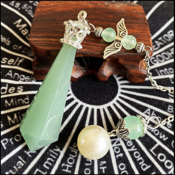 Starrybead Aventurine Crystal Pendulum – Healing Green Aventurine Dowsing Tool for Luck & Prosperity