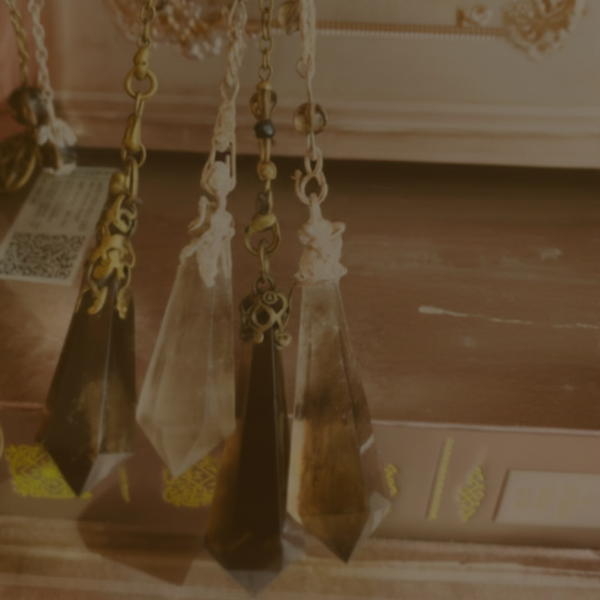 Starrybead Smoky Quartz Crystal Pendulum – Healing Jewelry with Antique Brass, Energy Balancing & Grounding Bead