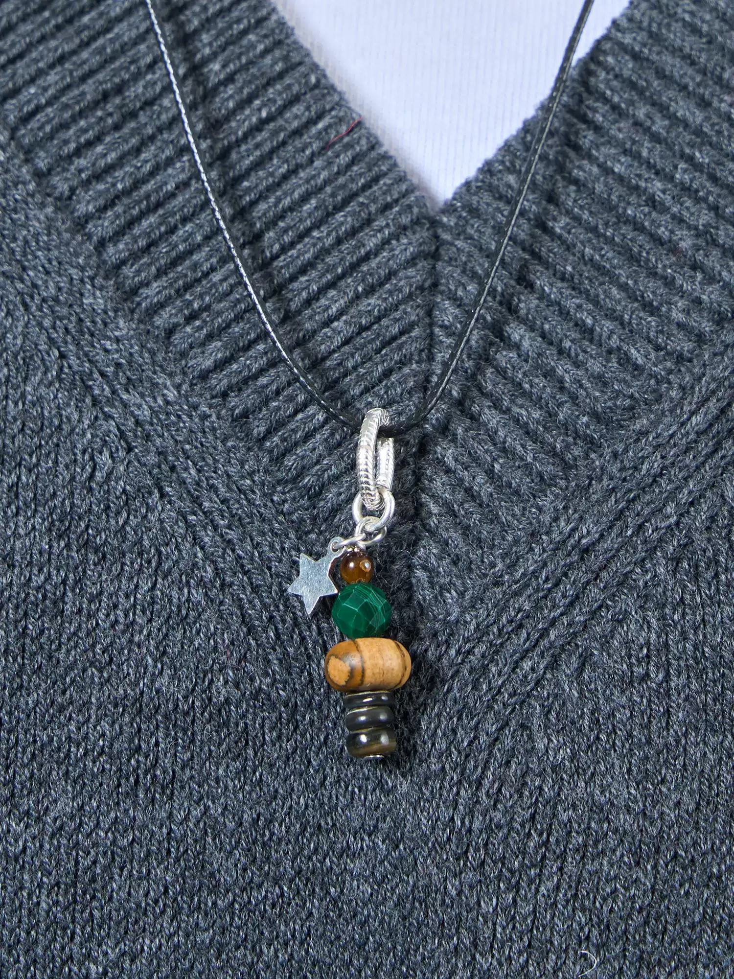 starrybead-vitality-tower-healing-necklace-garnet-sunstone-red-jasper-energy-jewelry-for-self-love-and-vitality-02