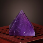 Starrybead Amethyst Crystal Pyramid