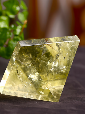 processed_citrine-qurtz-crystal-pyramid (4)