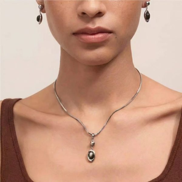 Fluid Harmony: Minimalist Round Snake Bone Chain Necklace