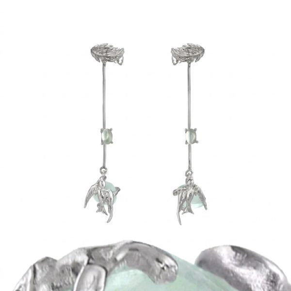 Ethereal Clarity: Green Fluorite & S925 Sterling Silver Stray Birds Ear Cuff